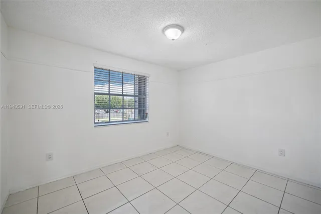 $4,700 | 14340 Southwest 90th Street, Miami, FL 33186