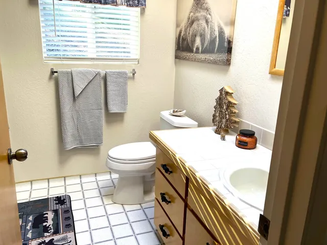 $344,000 | 18996 Digger Pine Street, Groveland, CA 95321