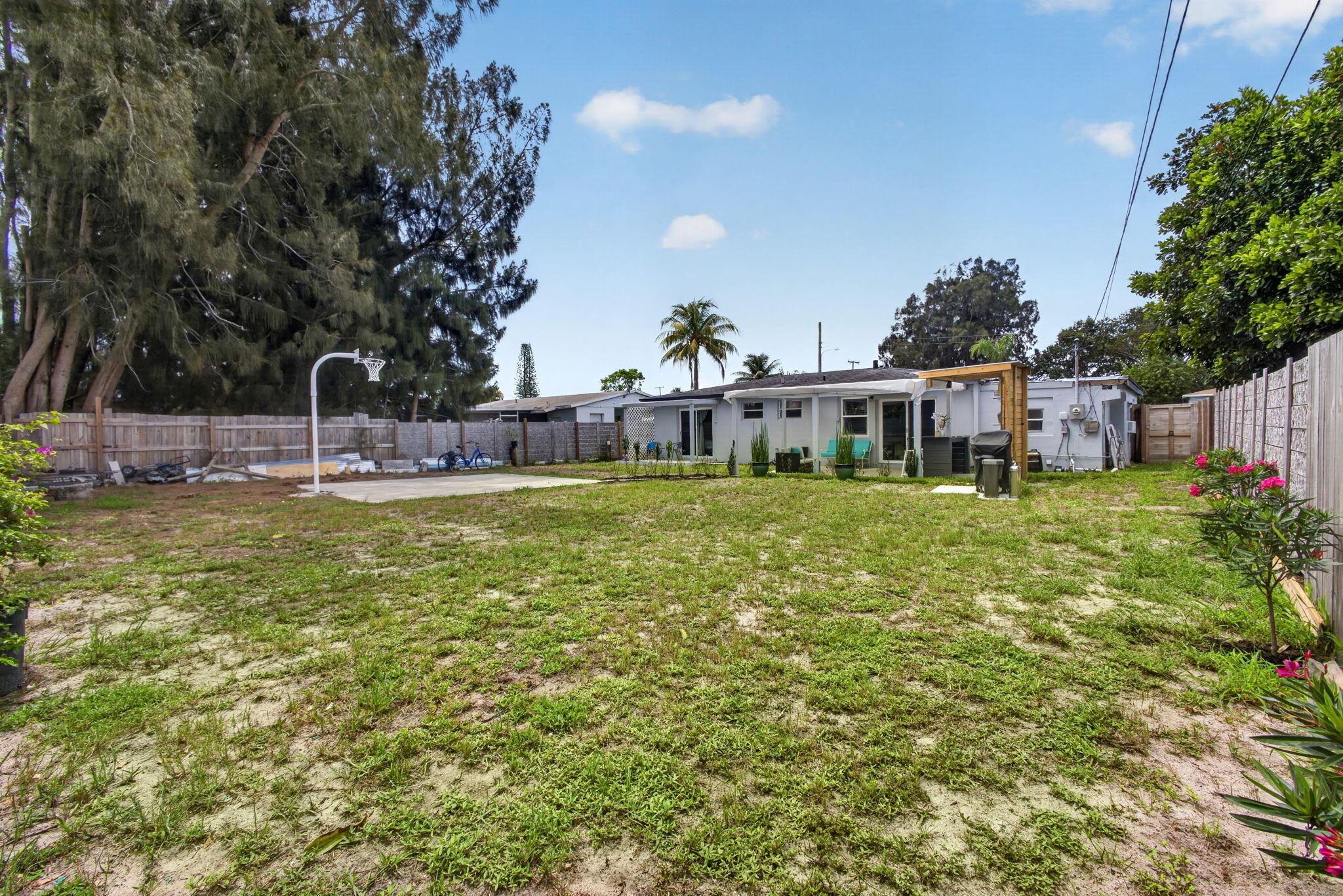 140 West 31st Court Riviera Beach, FL 33404 - Photo 55 of 59 61-web-or-mls-5D1A7640