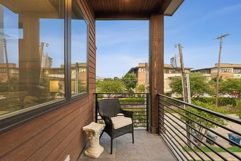 $870,000 | 4327 Cabell Drive, Dallas, TX 75204