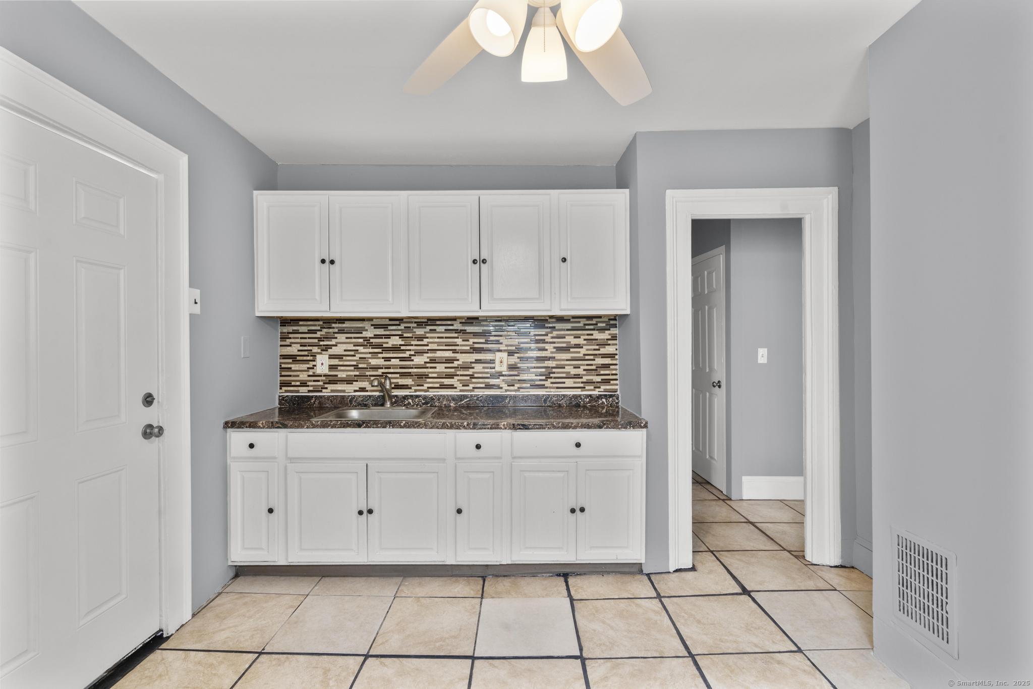 39 Jane Street Bridgeport, CT 06608 - Photo 14 of 28