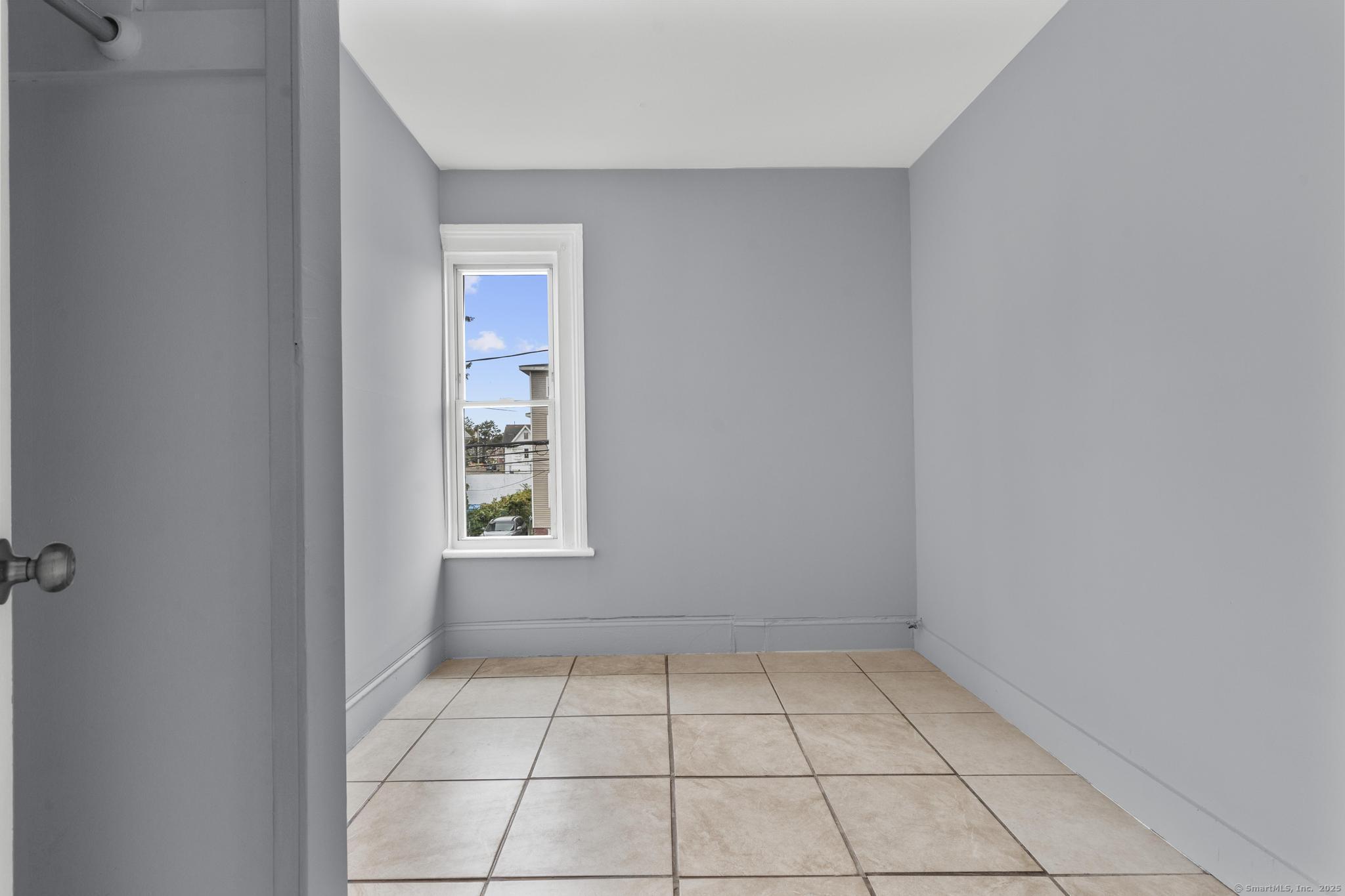 39 Jane Street Bridgeport, CT 06608 - Photo 20 of 28