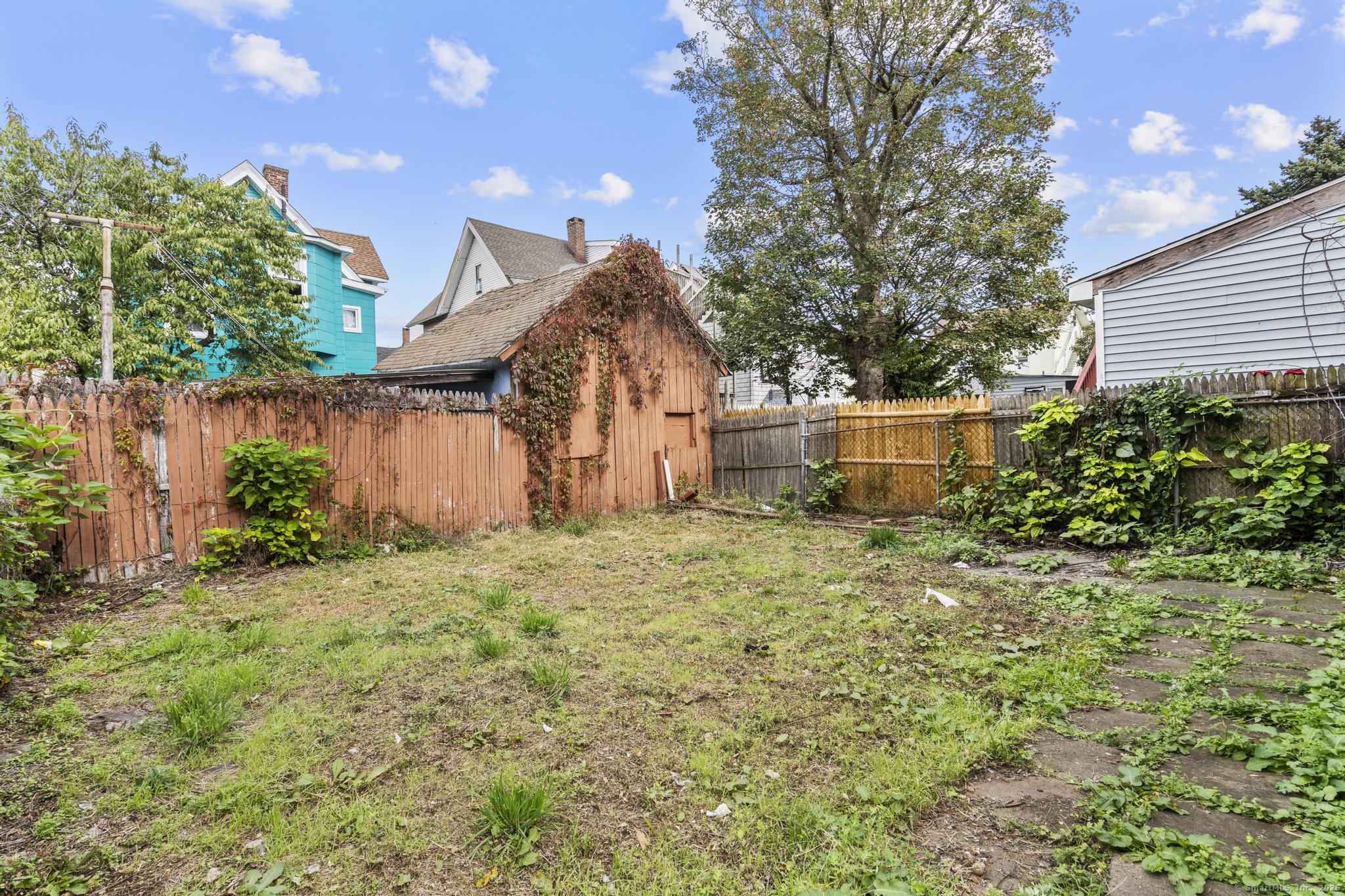 39 Jane Street Bridgeport, CT 06608 - Photo 9 of 28