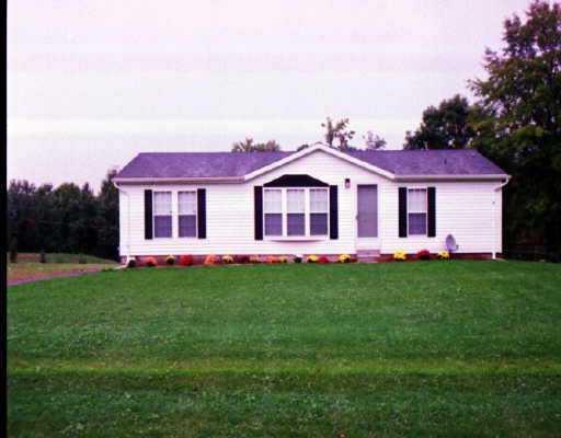 3998 Patterson Road Aliquippa, PA 15001 - Photo 1 of 1 Gallery Image 1