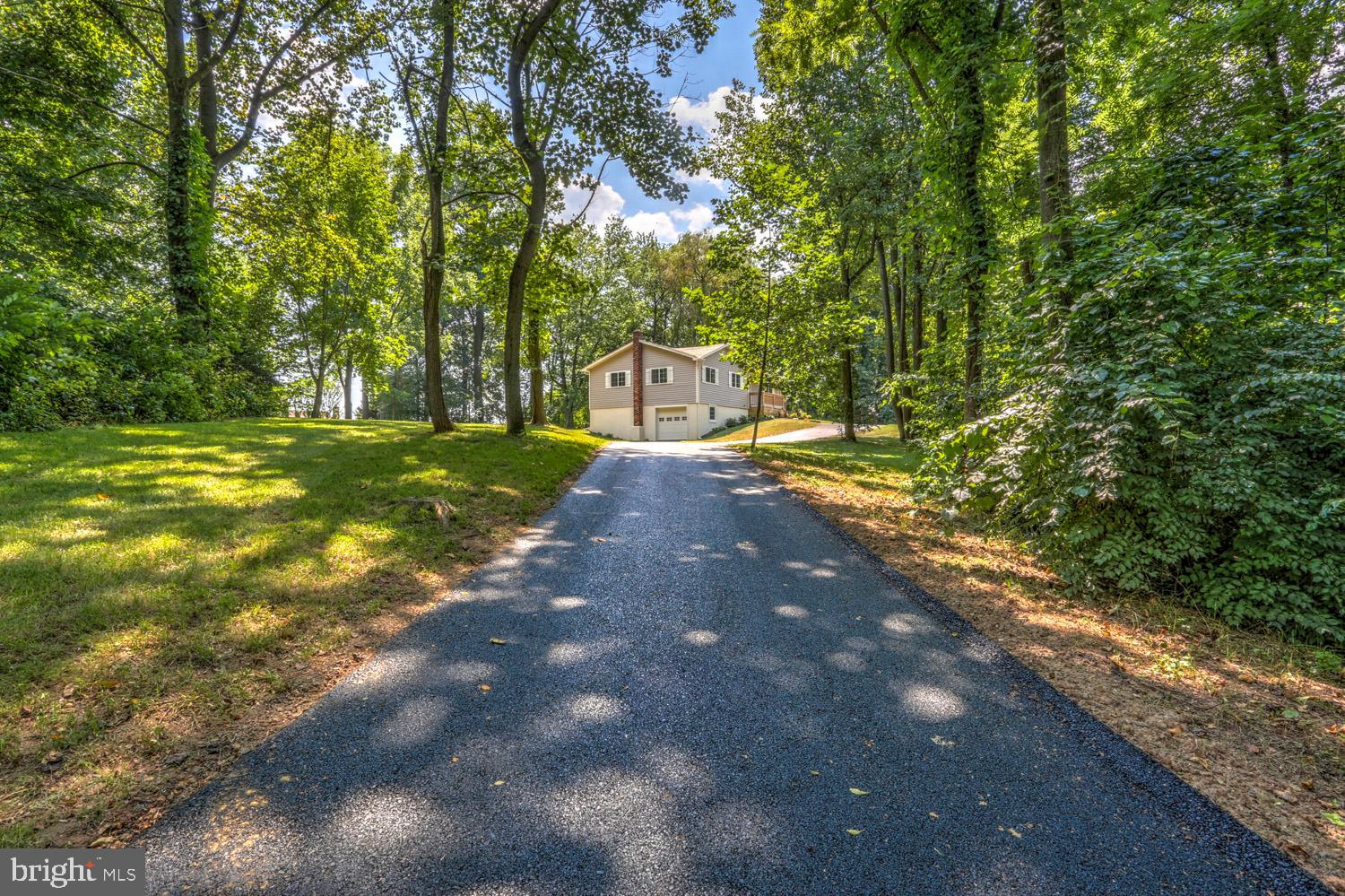 240 Park Avenue Lititz, PA 17543 - Photo 5 of 47 Gallery Image 5