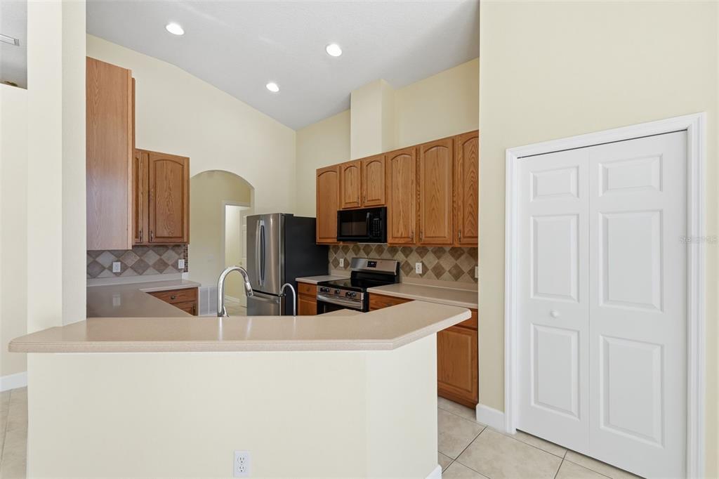 8801 Riverscape Way Tampa, FL 33635 - Photo 30 of 56 Gallery Image 30