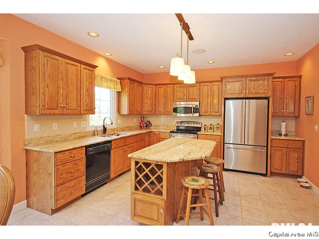3505 Peach Tree Drive Springfield, IL 62711 - Photo 13 of 35