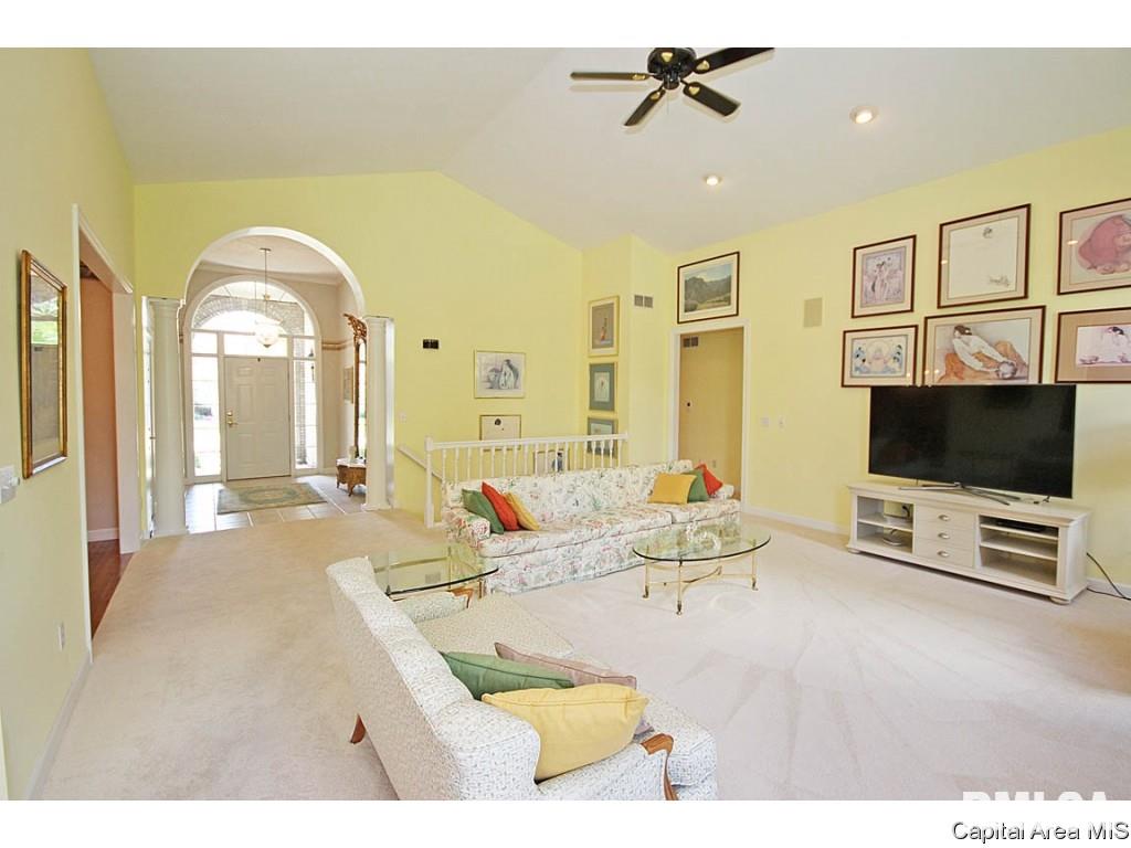 3505 Peach Tree Drive Springfield, IL 62711 - Photo 2 of 35