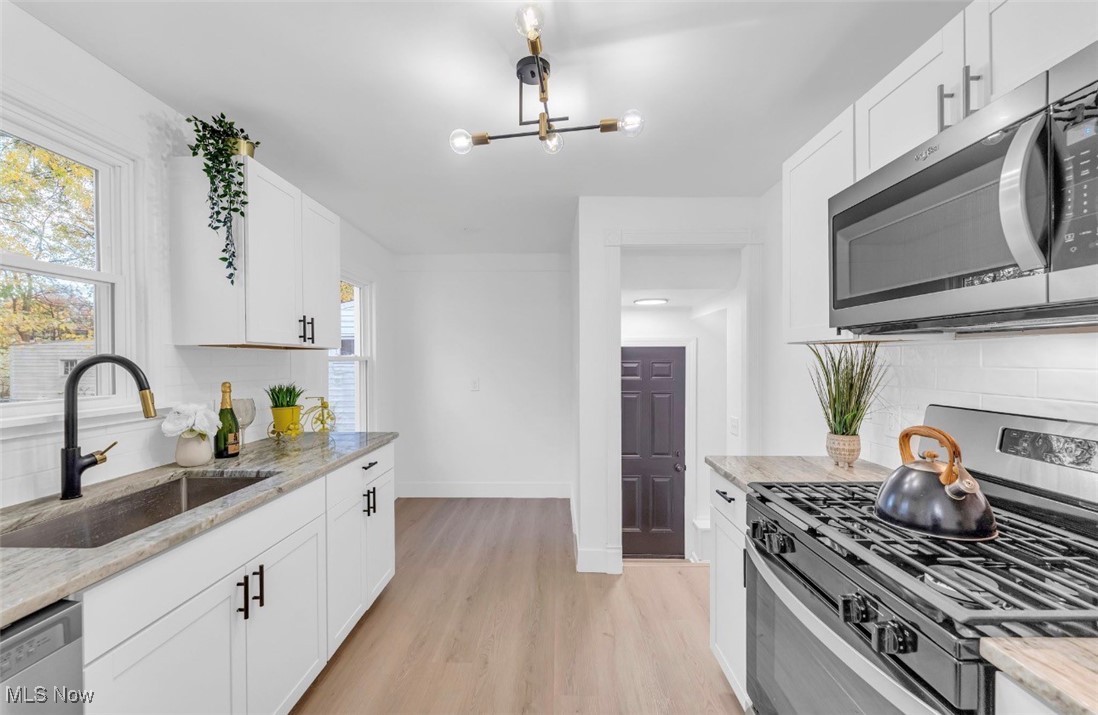 1271 Dorsh Road Cleveland, OH 44121 - Photo 11 of 34 Gallery Image 11