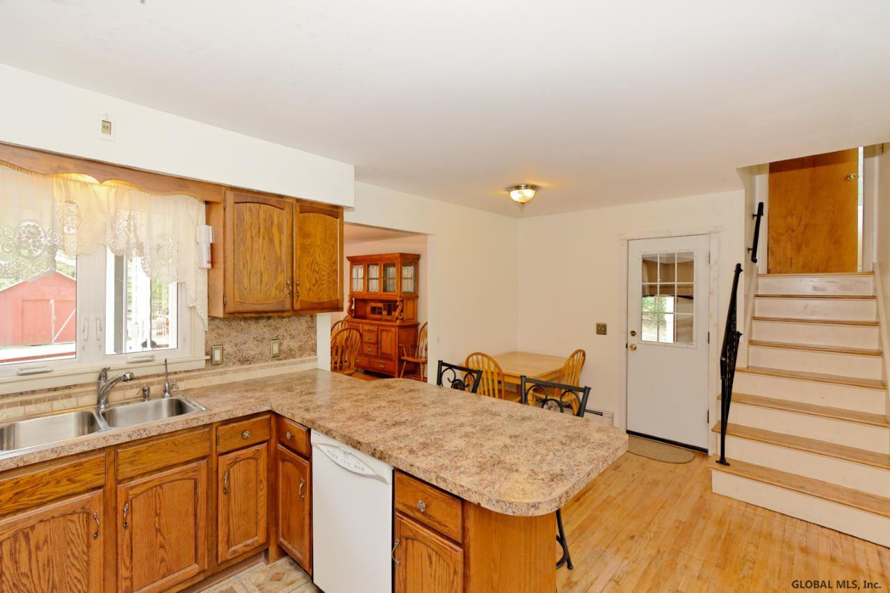 24 Atkins Road Malta, NY 12020 - Photo 14 of 40 Photo 14