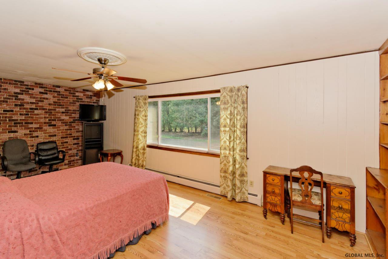 24 Atkins Road Malta, NY 12020 - Photo 19 of 40 Photo 19