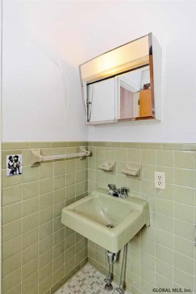 24 Atkins Road Malta, NY 12020 - Photo 27 of 40 Photo 27