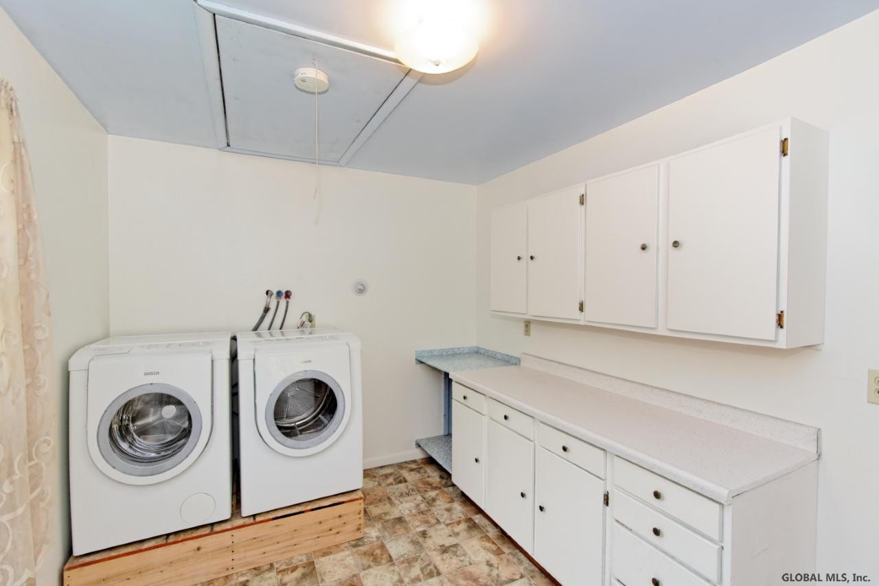 24 Atkins Road Malta, NY 12020 - Photo 30 of 40 Photo 30