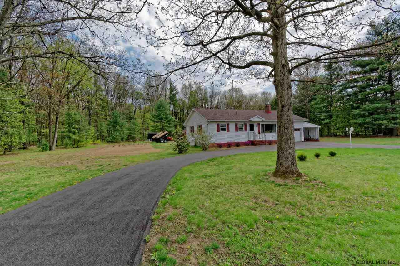 24 Atkins Road Malta, NY 12020 - Photo 3 of 40 Photo 3