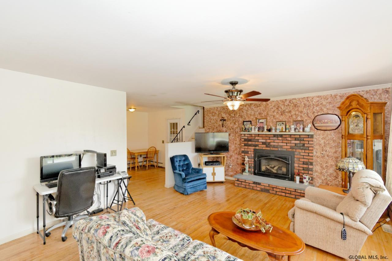 24 Atkins Road Malta, NY 12020 - Photo 6 of 40 Photo 6