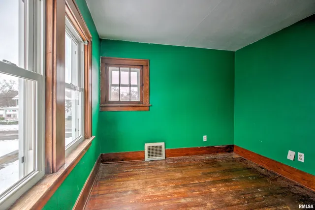 $149,900 | 118 Crescent Avenue, East Peoria, IL 61611