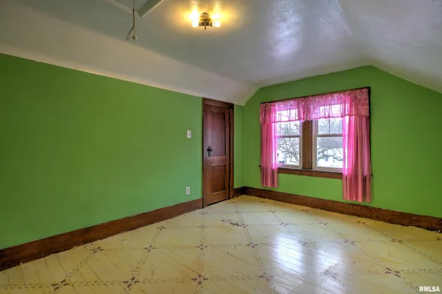 $149,900 | 118 Crescent Avenue, East Peoria, IL 61611