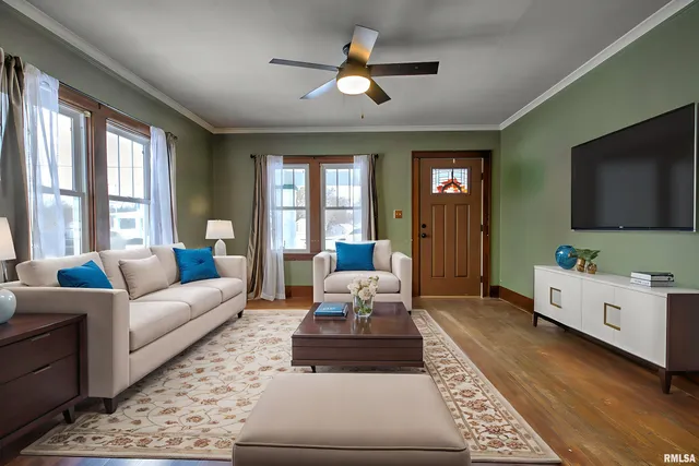 $149,900 | 118 Crescent Avenue, East Peoria, IL 61611