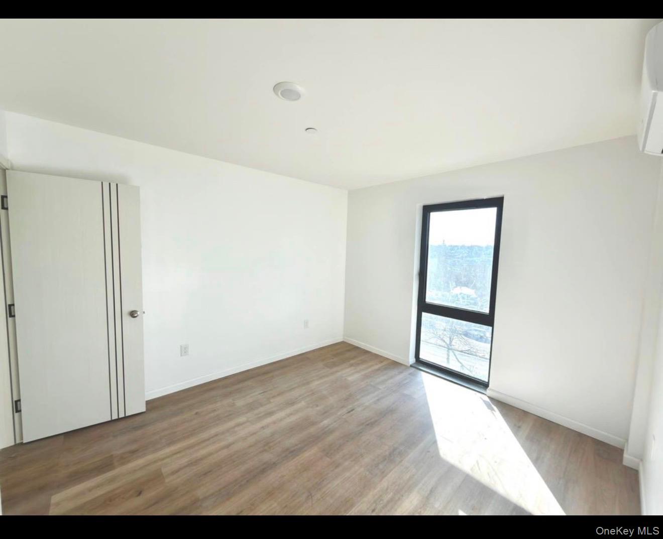 70-40 45th Street, Unit 7H Queens, NY 11104 - Photo 5 of 6