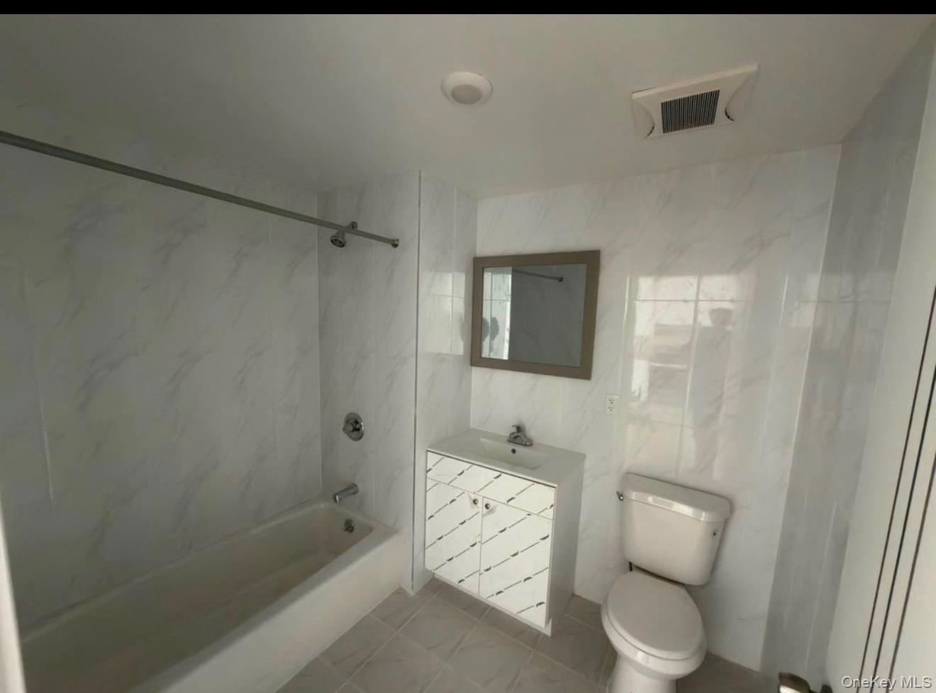 70-40 45th Street, Unit 7H Queens, NY 11104 - Photo 6 of 6