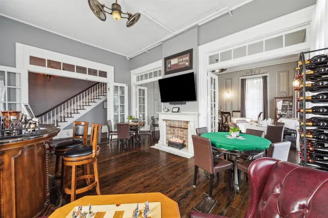 $1,750,000 | 1502-1516 Market Street, Galveston, TX 77550