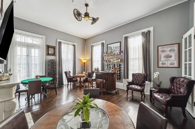 $1,750,000 | 1502-1516 Market Street, Galveston, TX 77550