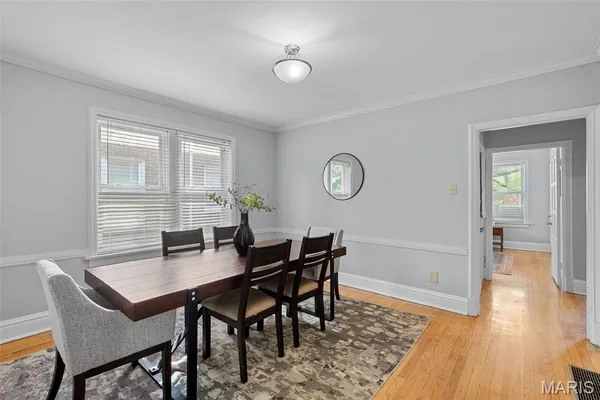 $425,000 | 7055 Dartmouth Avenue, University City, MO 63130