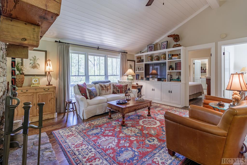 932 Hickory Hill Road Highlands, NC 28741 - Photo 10 of 40 Gallery Image 10