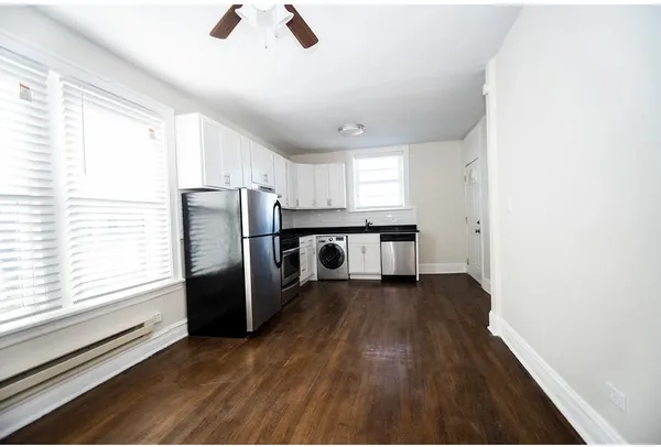 $2,045 | 918 Green Bay Road, Unit 3G, Winnetka, IL 60093