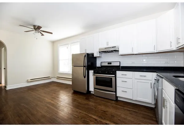 $2,045 | 918 Green Bay Road, Unit 3G, Winnetka, IL 60093