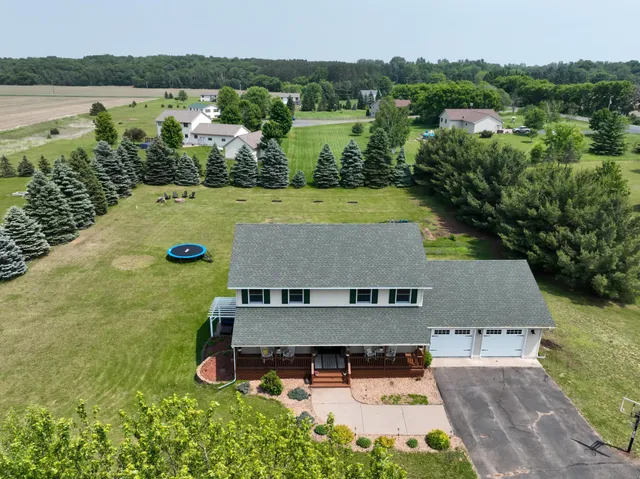 $464,900 | 2207 127th Street, New Richmond, WI 54017