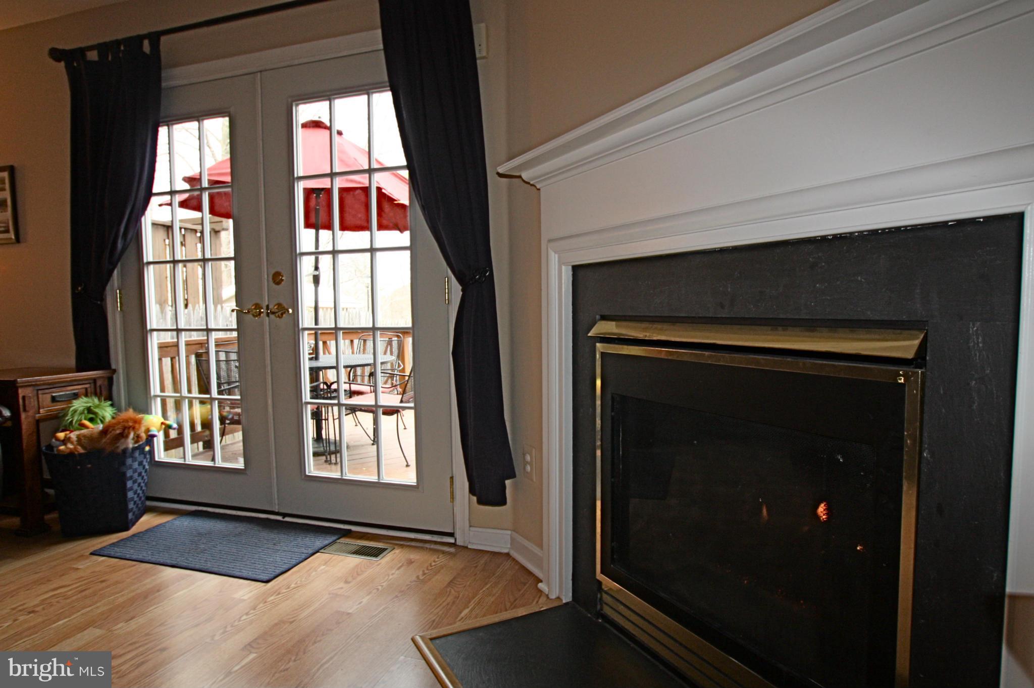 8758 Jarwood Road Baltimore, MD 21237 - Photo 19 of 30 Living Room