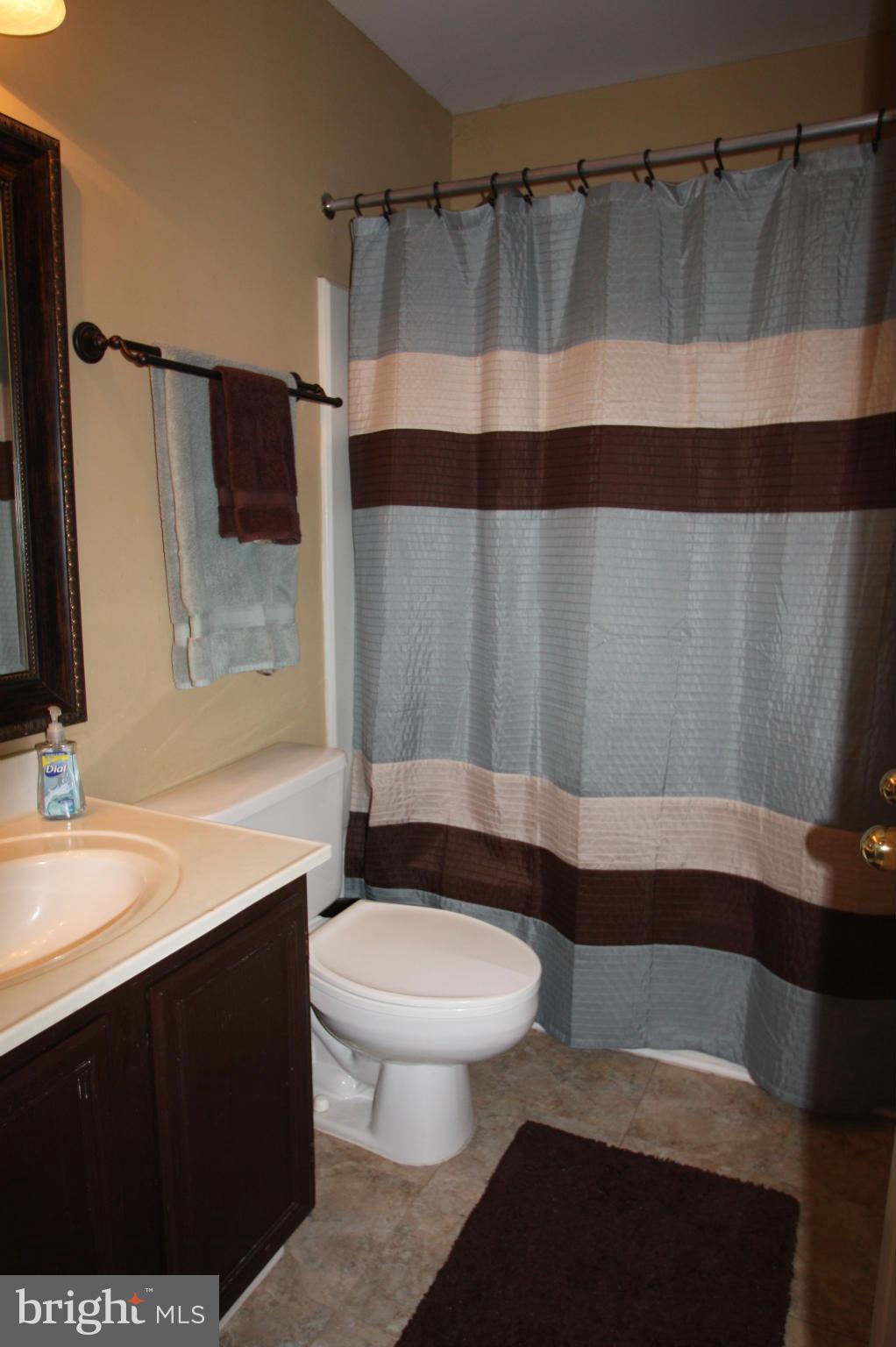 8758 Jarwood Road Baltimore, MD 21237 - Photo 24 of 30 Bath