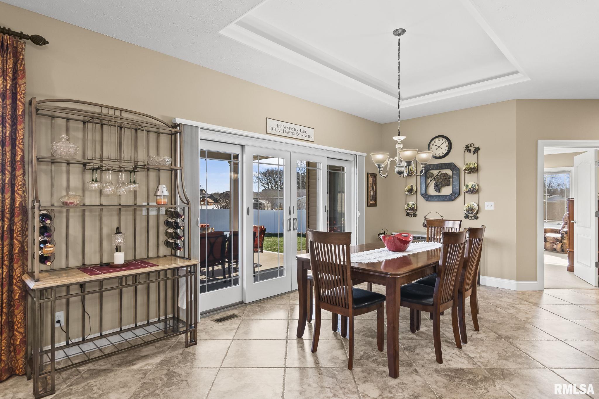 2104 Dubsdread Lane Springfield, IL 62711 - Photo 11 of 55