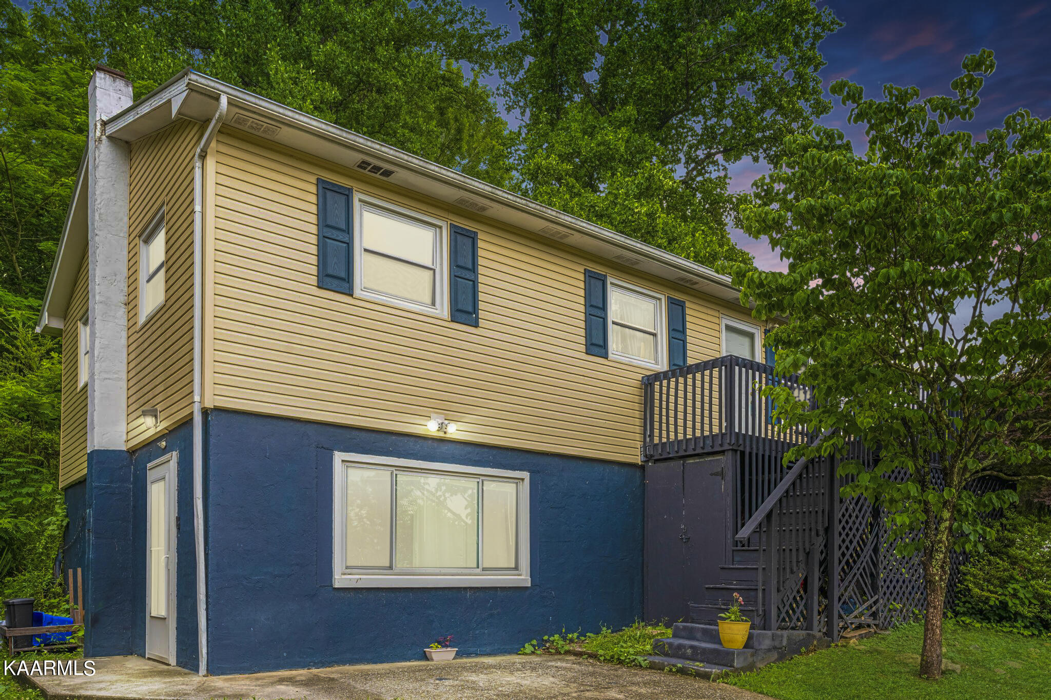 222 Loop Road Caryville, TN 37714 - Photo 1 of 33 Twilight Photo