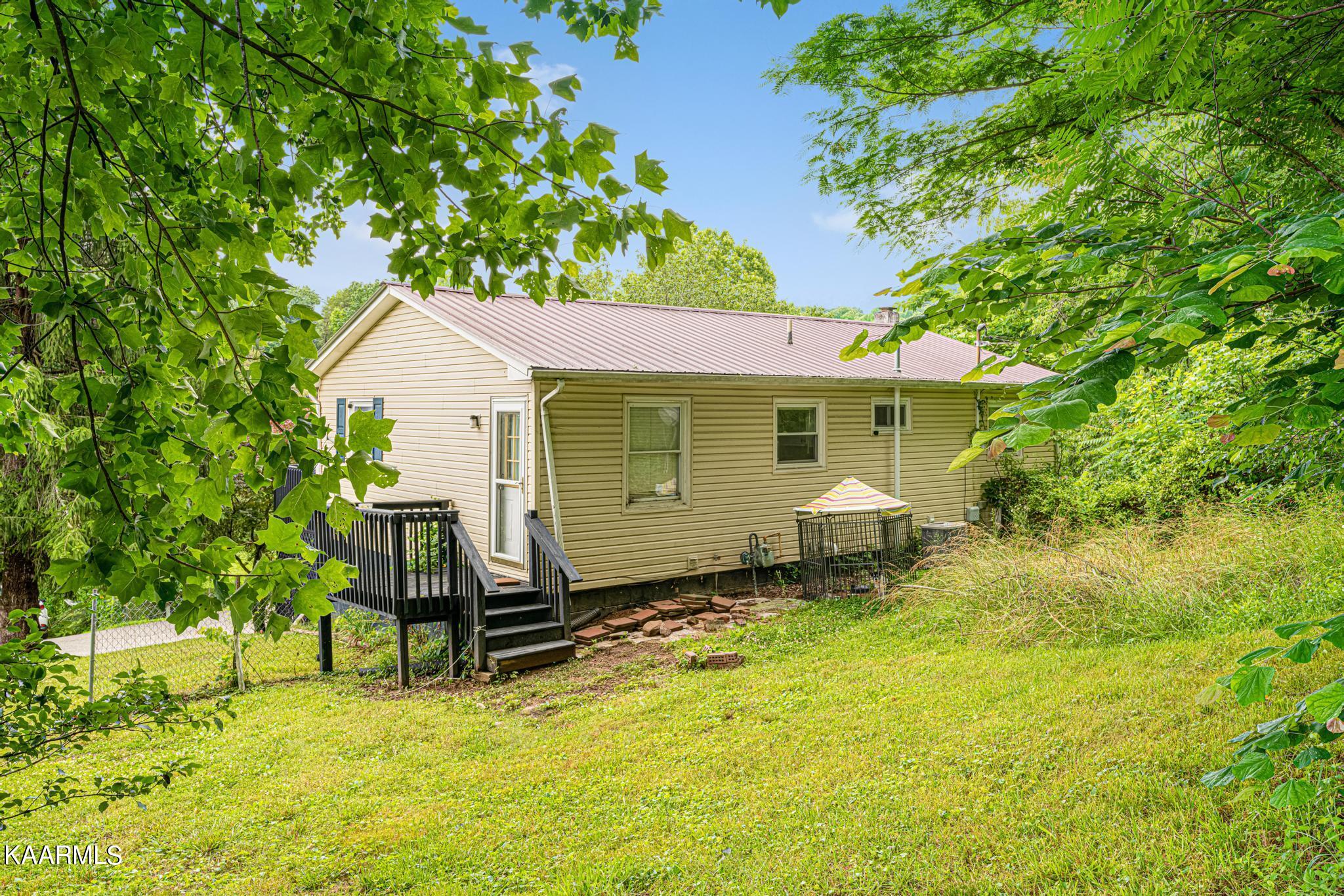 222 Loop Road Caryville, TN 37714 - Photo 29 of 33 DSC09715