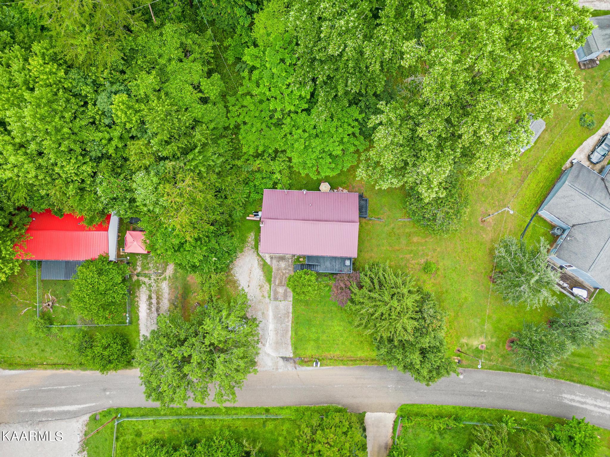 222 Loop Road Caryville, TN 37714 - Photo 30 of 33 DJI_0023-Edit