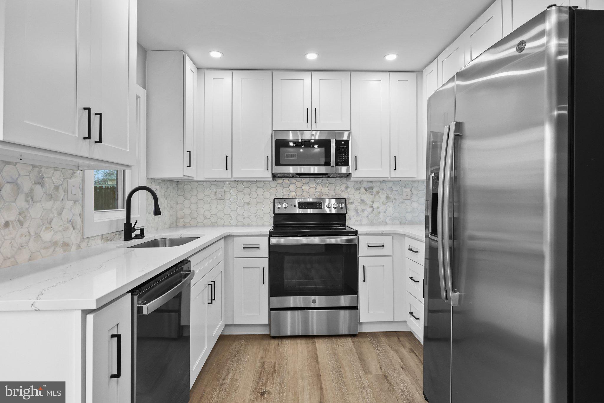 49 Micahill Road Levittown, PA 19056 - Photo 10 of 28 Gallery Image 10