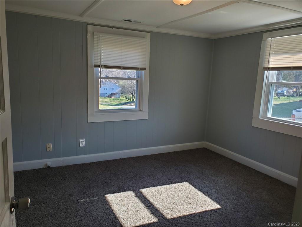 316 Rice Street Kannapolis, NC 28081 - Photo 4 of 27 Gallery Image 4