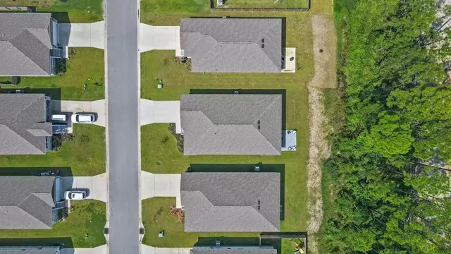 $2,550 | 82 American Court, Santa Rosa Beach, FL 32459