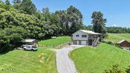 1800 Mountain Ridge Road Newport, TN 37821 - Photo 3 of 44 A63Qr0vQ