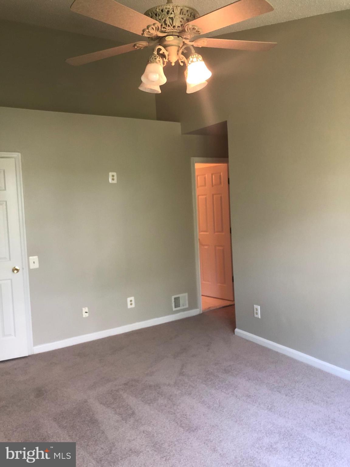 11184 Rienzi Place, Unit 203 Manassas, VA 20109 - Photo 21 of 29
