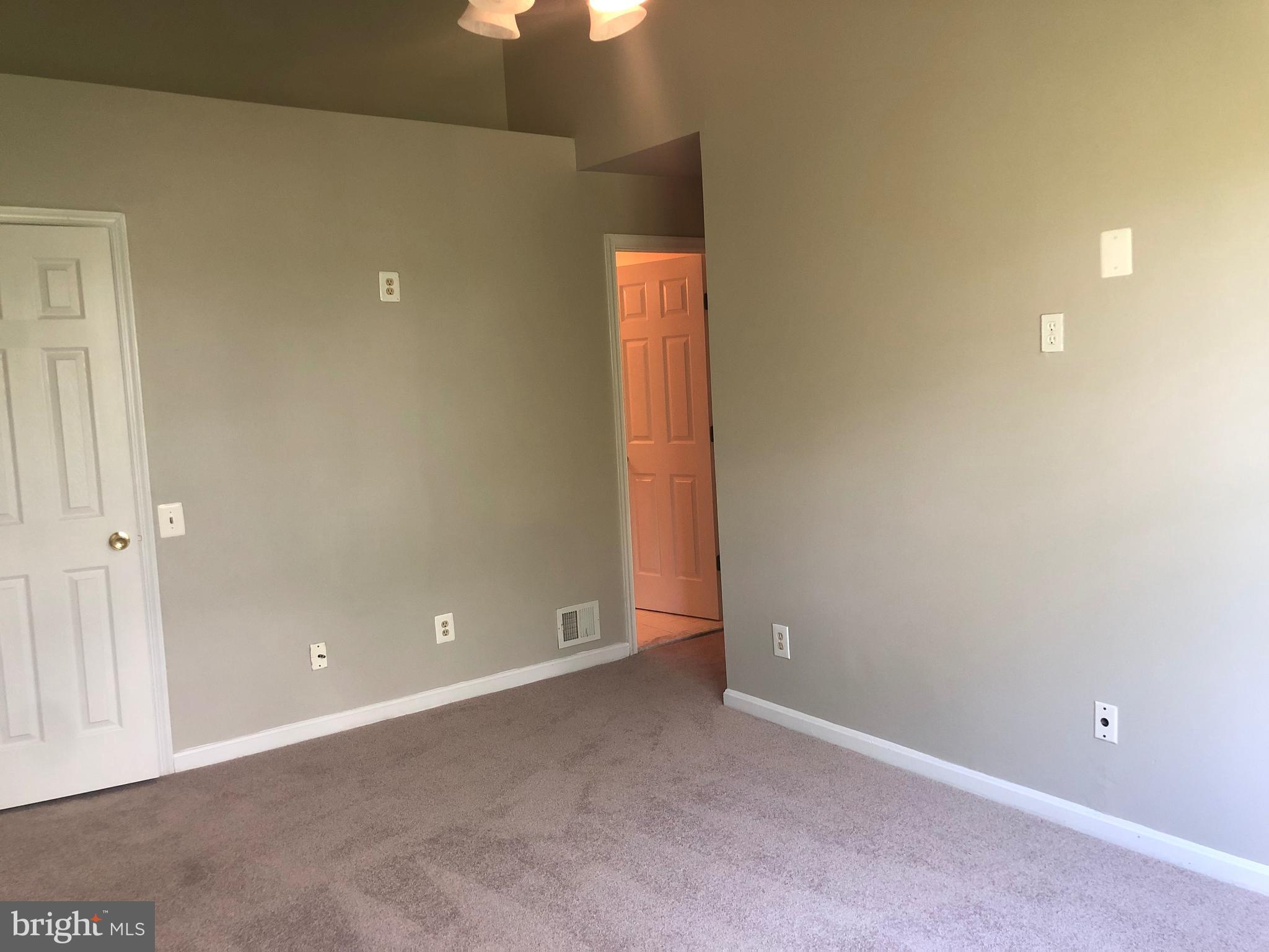 11184 Rienzi Place, Unit 203 Manassas, VA 20109 - Photo 22 of 29