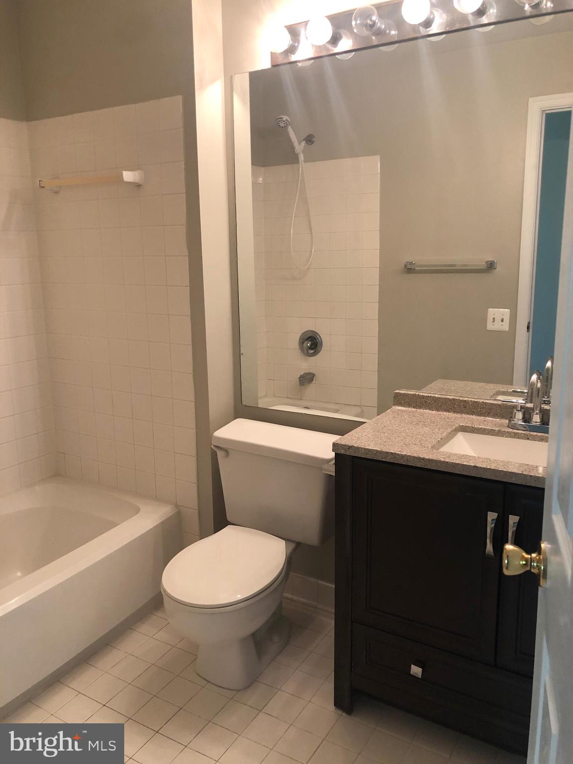 11184 Rienzi Place, Unit 203 Manassas, VA 20109 - Photo 24 of 29