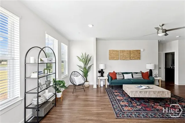 $1,696 | 7450 Highway 21 Port, Unit SAVANNAH, Port Wentworth, GA 31407