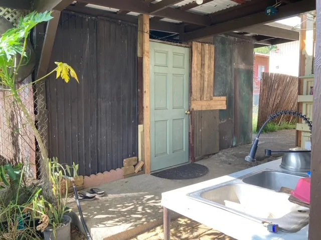 $333,000 | 95-5565 Nahele Street, Naalehu, HI 96772