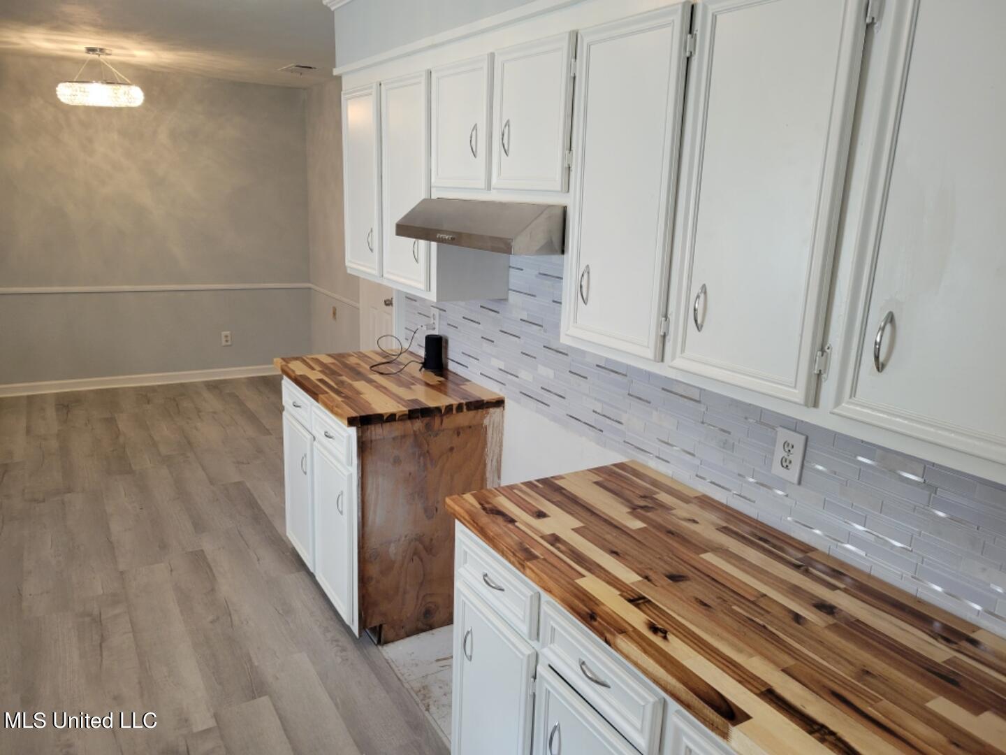 4081 West Lake Road Jackson, MS 39212 - Photo 5 of 20 kitchen