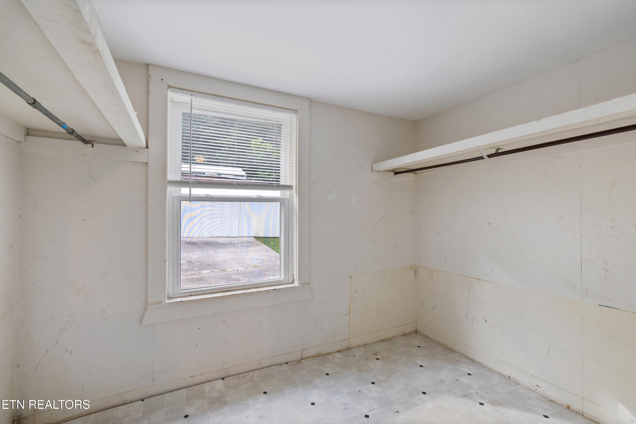 29182920 Miller Road Powell, TN 37849 - Photo 7 of 18 Gallery Image 7