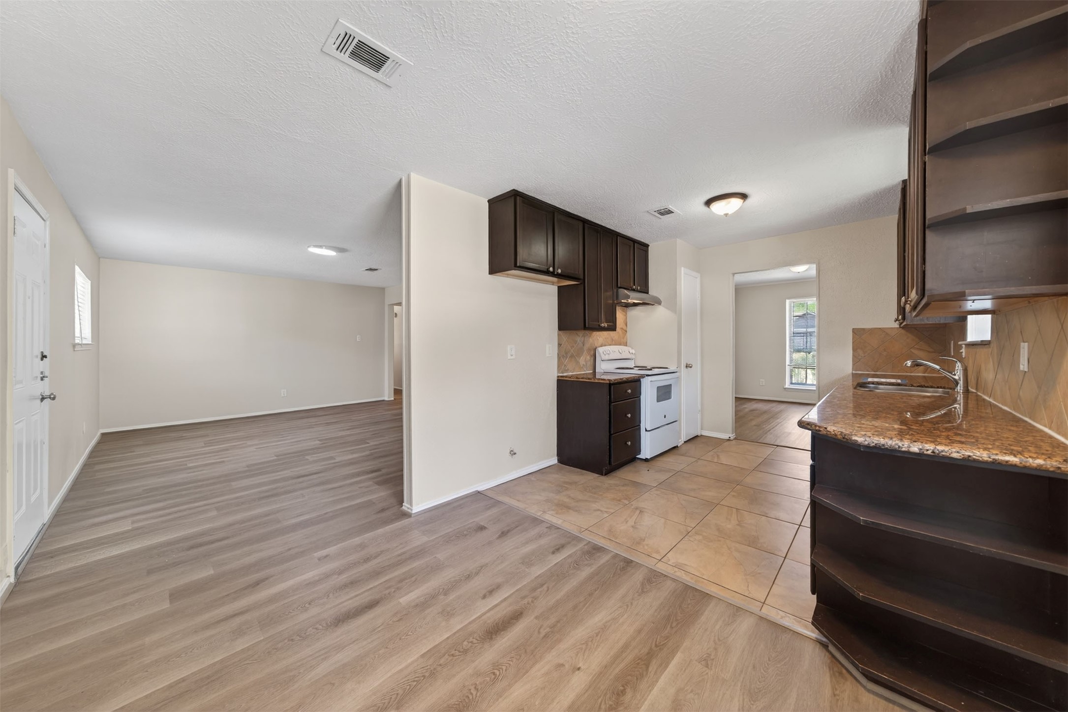 4538 Burkegate Drive Spring, TX 77373 - Photo 12 of 43