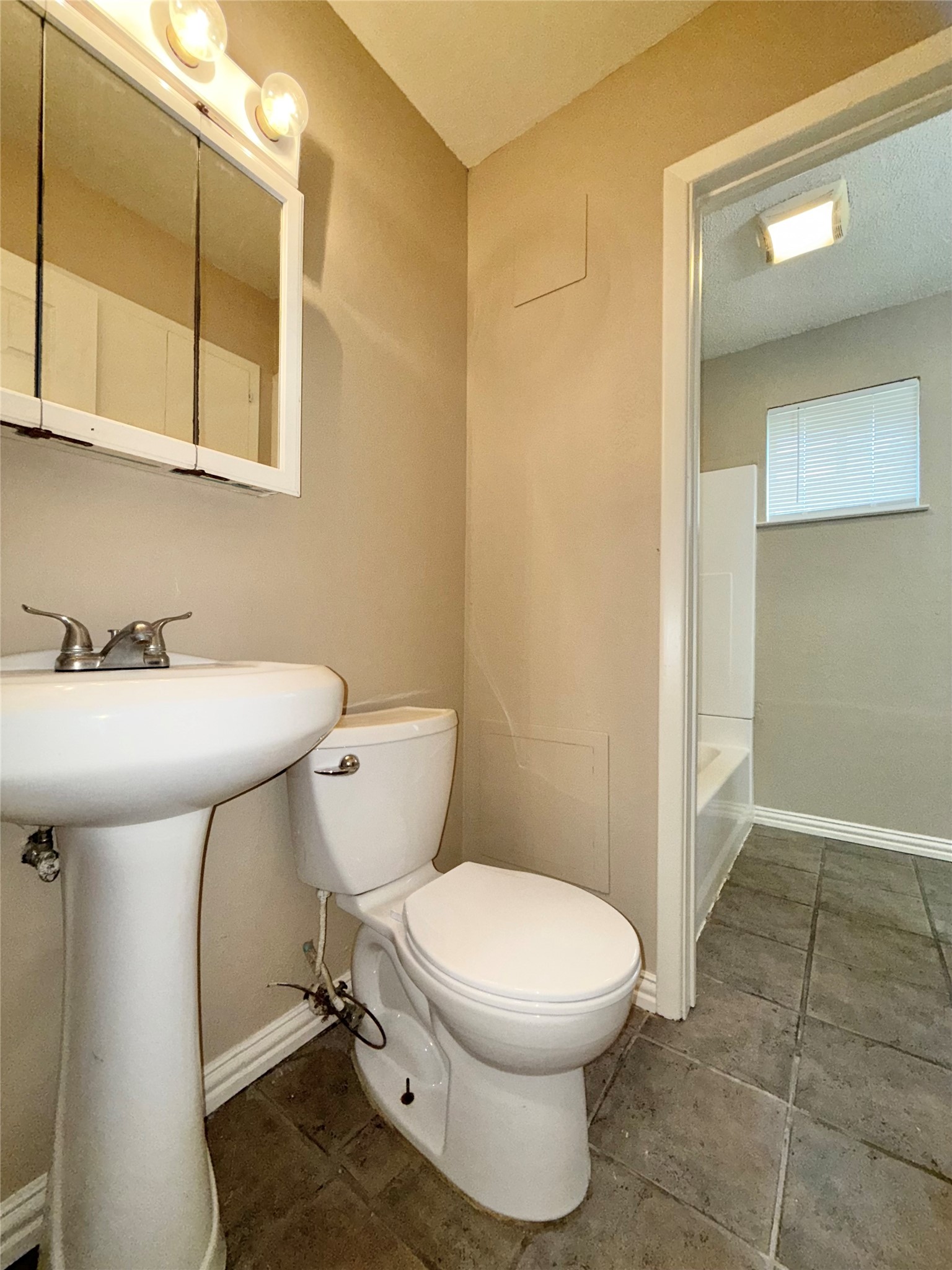 4520 Lamont Vidor, TX 77662 - Photo 13 of 23